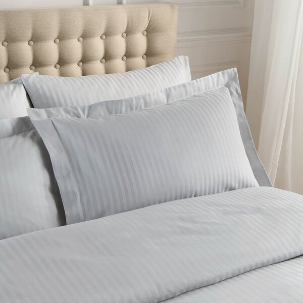 Damaškové povlaky na polštáře v sadě 2 ks 50x75 cm Satin Stripe – Catherine Lansfield