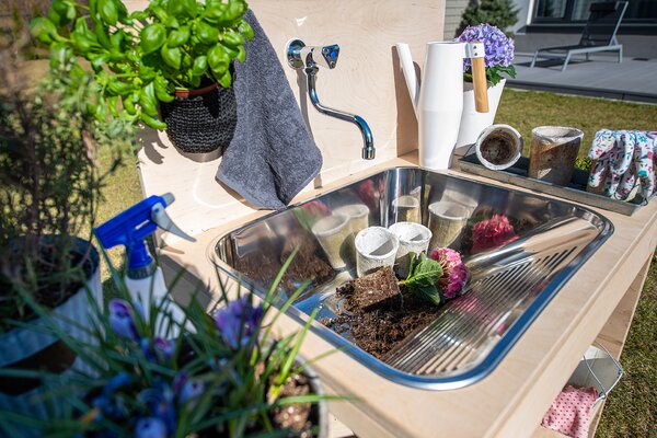 Kuchinox Umyvadlová/dřezová baterie na jednu vodu s otočným raménkem - NORM