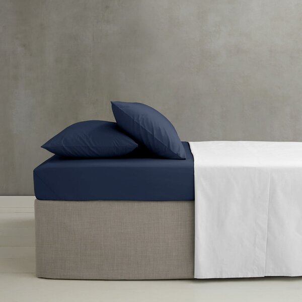 Tmavě modré napínací perkálové prostěradlo 150x200 cm Easy Iron Percale – Catherine Lansfield