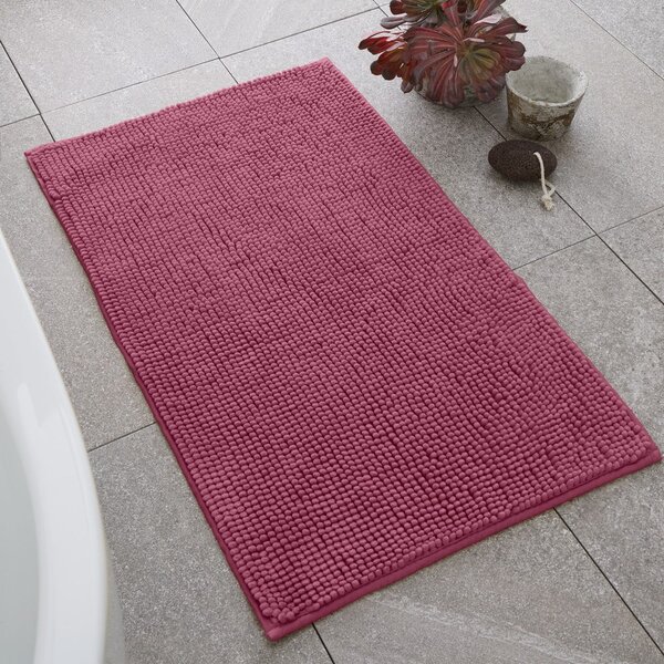 Tmavě růžová koupelnová předložka 50x80 cm Bobble – Catherine Lansfield