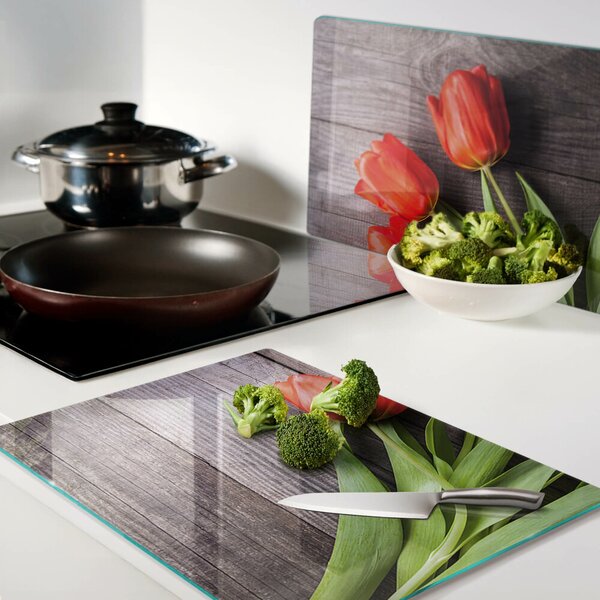 Skleněná deska do kuchyně Tulipány na dřevěném pozadí ddk-nr-wm-00006266