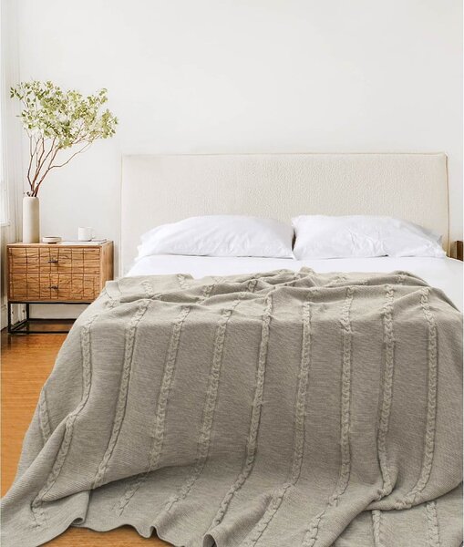 Béžový přehoz 200x220 cm Trenza – Oyo Concept