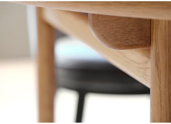 Kulatý rozkládací jídelní stůl v dekoru dubu ø 120 cm Carno – Unique Furniture