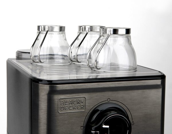 Baňkový kávovar Black+Decker BXCO1200E