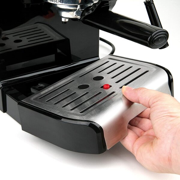 Baňkový kávovar Black+Decker BXCO1200E