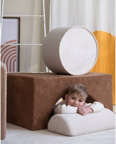 Hnědé manšestrové pěnové hřiště 75x49x37 cm Rainbow Montessori – Wigiwama