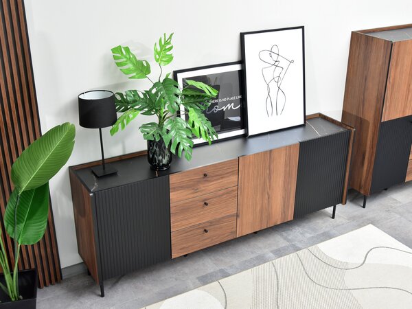Komoda Protegidas P06 (černá). Akce -10%