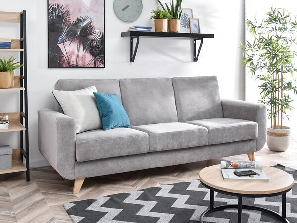 Pohovka trojsedačka Kalisz (šedá). Akce -15%