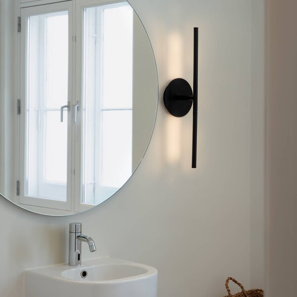UMAGE LED nástěnné světlo Omni, černé, šířka 54 cm, 2 svítidla., stmívatelný, Černá, Obývací pokoj / jídelna, Hliník, Design