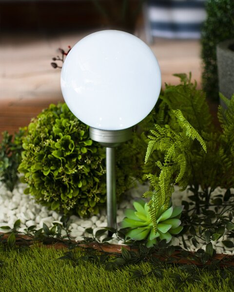 Solární zahradní lampa ve tvaru koule 20 cm