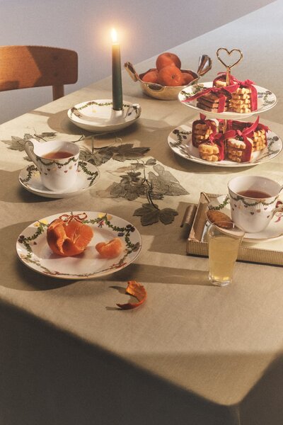 Porcelánový svícen Star Fluted Christmas 17,5 cm