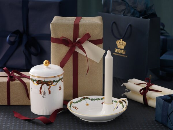 Porcelánový svícen Star Fluted Christmas 17,5 cm