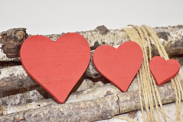Dřevěné srdce červené, sada 20 ks