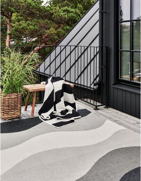 Šedý vnitřní a venkovní běhoun 70x300 cm Urvi Metal – Pappelina