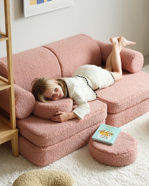 Růžová dětská pohovka z textilie bouclé 132 cm Settee – Wigiwama