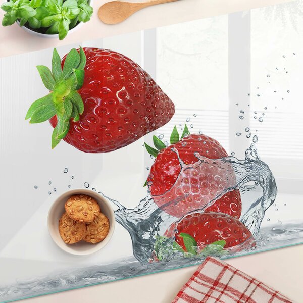 Krájecí prkénko skleněné Jahody ve vodě ddk-nr-wm-00006907