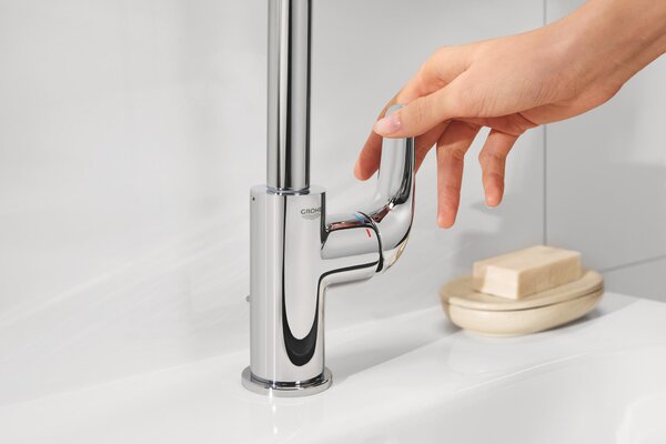 Grohe Swift umyvadlová baterie stojící StarLight Chrome 24330001