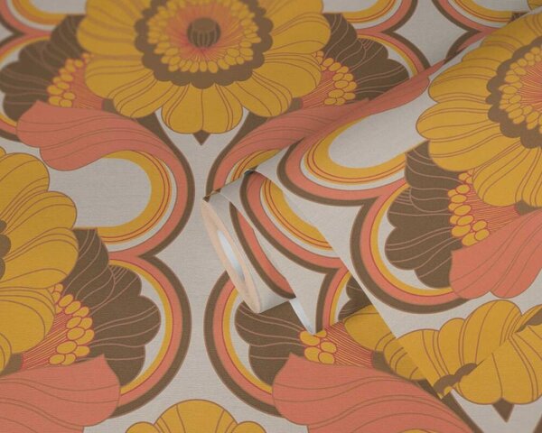 A.S. Création | Vliesová tapeta na zeď Retro Chic 39530-4 | 0,53 x 8,5 m | žlutá, oranžová, hnědá, bílá, červená, vícebarevná