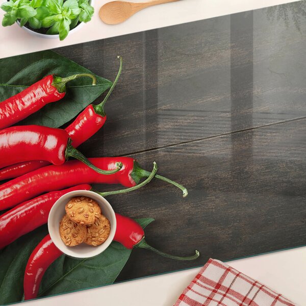 Skleněné krájecí prkénko Chilli papričky na dřevěném pozadí ddk-nr-wm-00006983