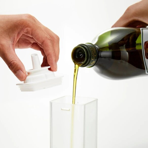 Bílá plastová láhev na olej Yamazaki Tower 250 ml