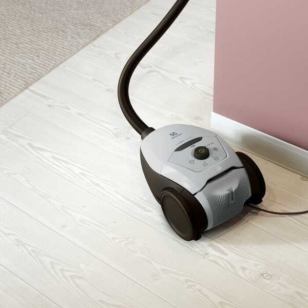 Vysavač Electrolux PURE D8 PD82-4MG