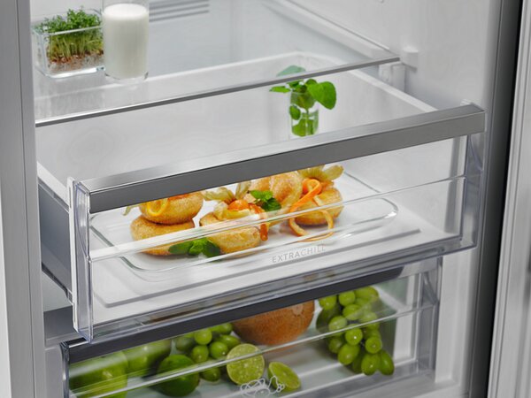 Lednice Electrolux LNC7ME34X1 (E)