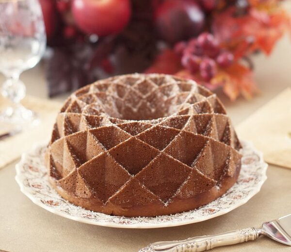 Nordic Ware forma bábovka Jubilee zlatá 2,3 l 88377