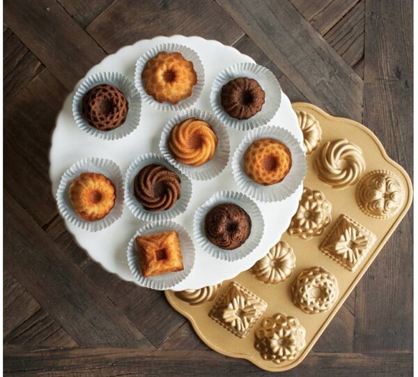 Nordic Ware Forma na 12 mini bábovek zlatá 85677