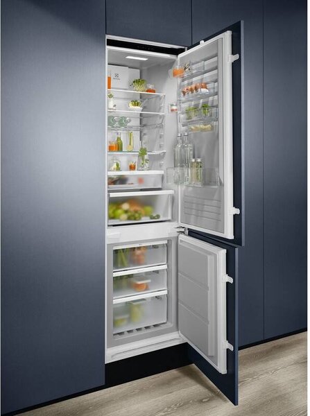Vestavná chladnička ELECTROLUX 600 TwinTech ENT6ME19S (E)