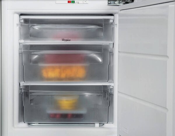 Vestavná mraznička Whirpool Whirlpool WBUFZ011 (E)