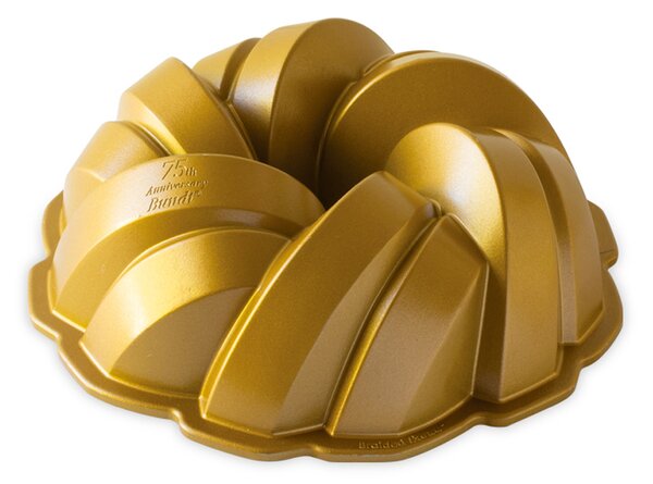 Nordic Ware forma na bábovku 75. Anniversary Propletená zlatá 2,84 l 95577