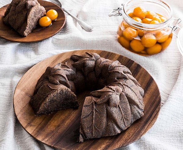 Nordic Ware forma bábovka Lístky měděná 2,1 l 85948