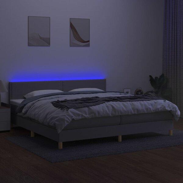 Box spring postel s matrací a LED světle šedá 200x200 cm textil 3133661