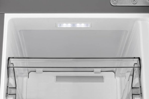 Americká lednice Hisense RQ5P470SMFE + 10 let na invertorový motor po registraci