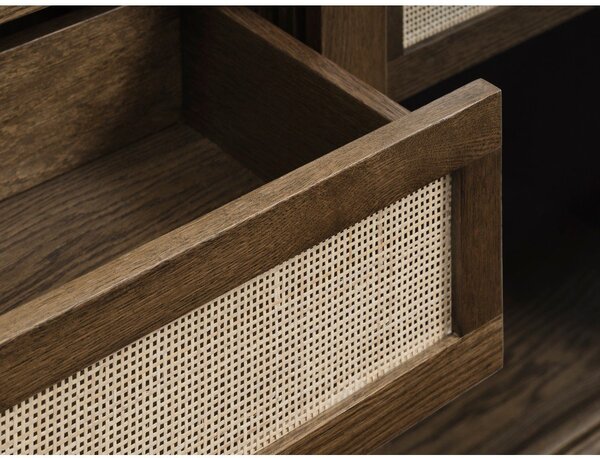 Tmavě hnědá vitrína v dekoru dubu s posuvnými dveřmi 110x160 cm Barrali – Unique Furniture
