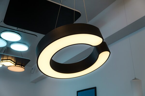 Immax NEO CÉČKO Smart závěsné svítidlo 60cm 43W černé Zigbee 3.0