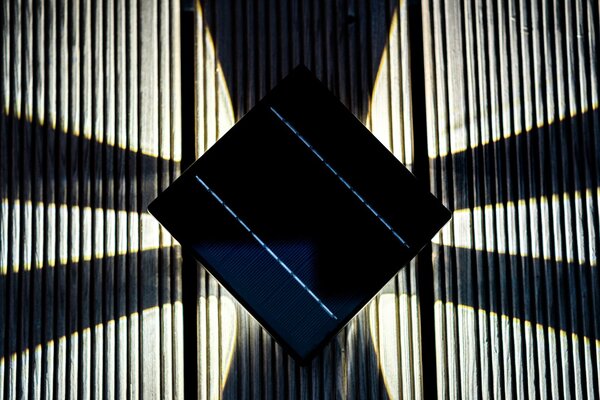 Venkovní solární nástěnné LED osvětlení IMMAX WALL se světelným čidlem, 2W