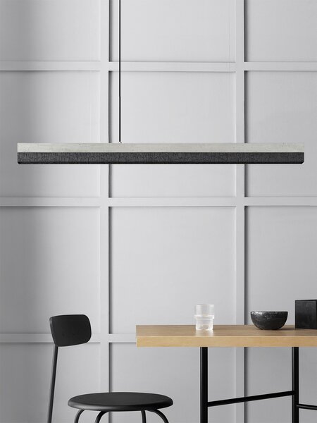 Lineární svítidlo Gant C3 2700K, d. 182cm, spálené dřevo Barva el. vedení: Bílá, Povrch - materiál: Světlý beton, Délka kabelu: 1,8 m