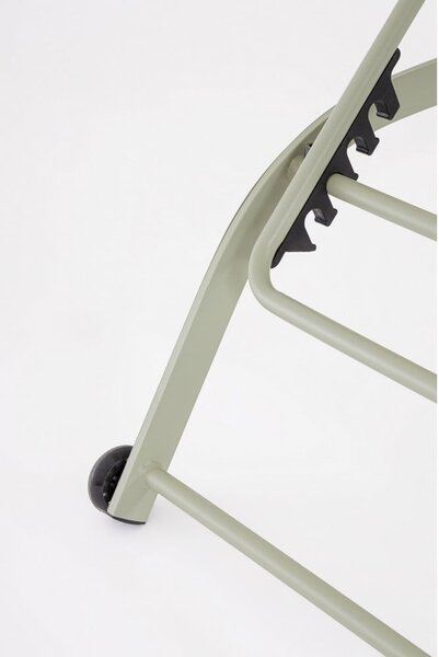 Světle zelené kovové polohovací zahradní lehátko Taylor – Bizzotto