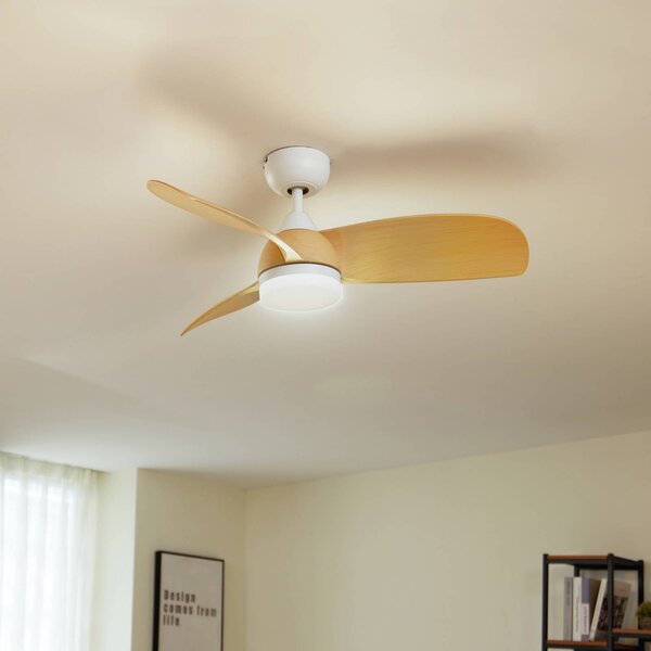 Lindby Stropní ventilátor LED Enon, bílý/dřevěný, stejnosměrný proud, tichý, stmívatelný, Bílá / opál, Obývací pokoj / jídelna, kov, Moderní