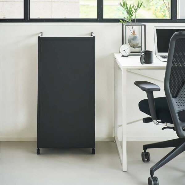 Černý kovový pojízdný regál 42x84,5x32 cm Tower – YAMAZAKI