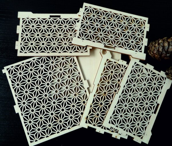 X-MOMO Drevena krabička vyrobena ze dřeva - Easy, rozměr: 12,6x12,6x8,2 cm, polotovar-dodané v demontu X-momo PR003 3149 FB-PR0003