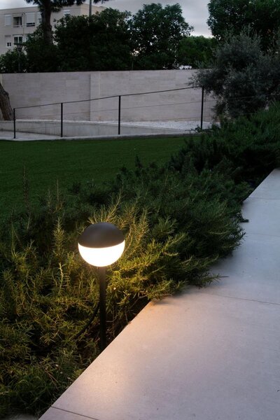 PICCOLA černá lampa se zápichem - FARO