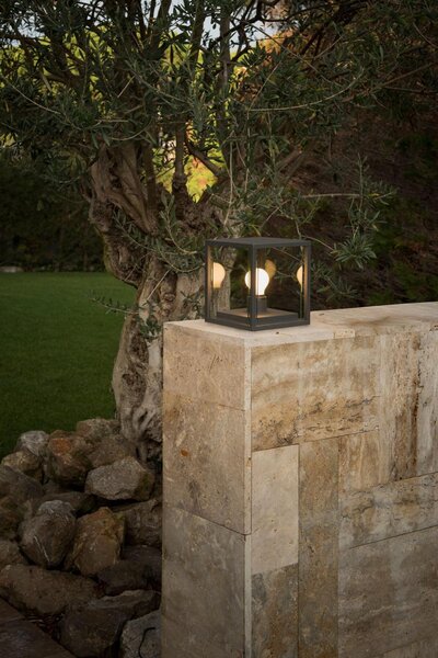 NALA sloupková lampa, tmavě šedá - FARO