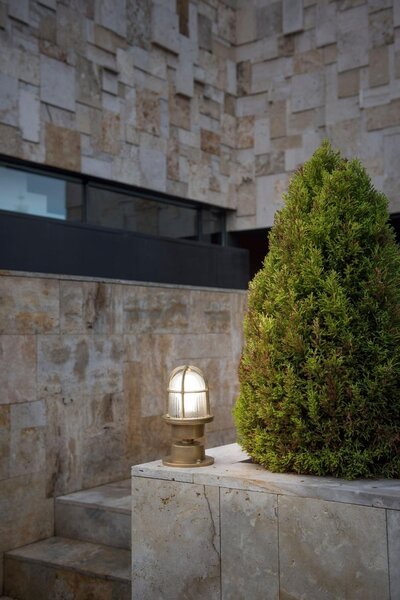 MAUREN sloupková lampa, mosaz - FARO