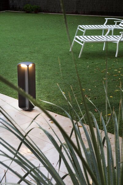 BU-OH 560 sloupková lampa, tmavě šedá - FARO