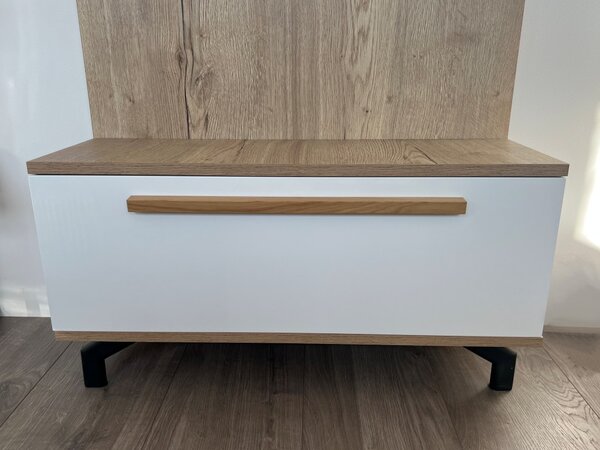 In-Design Nábytková úchytka Lamia dub lak Rozteč úchytky (mm): 128
