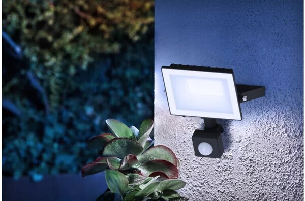 Lois flood BL 20W 50K HV IR Reflektor LED 20W 2050lm 5000K IP65 se senzorem pohybu a soumraku, černý