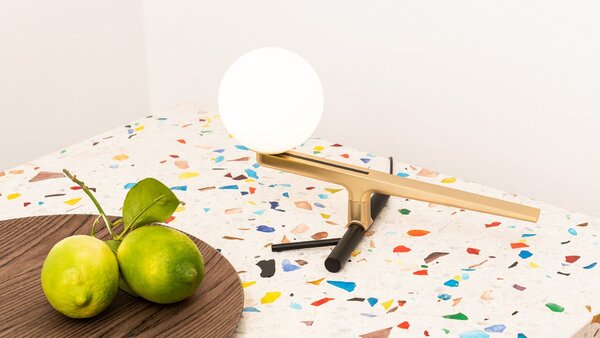 Artemide stolní lampa Yanzi 9,5 W LED stmívatelná 3000K
