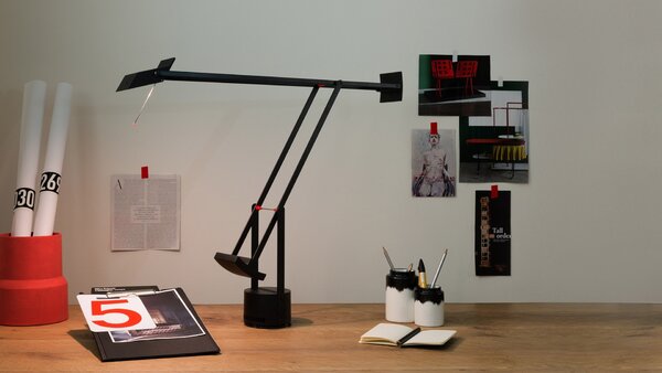 Artemide stolní LED lampa Tizio 7 W 220-240 V stmívatelná